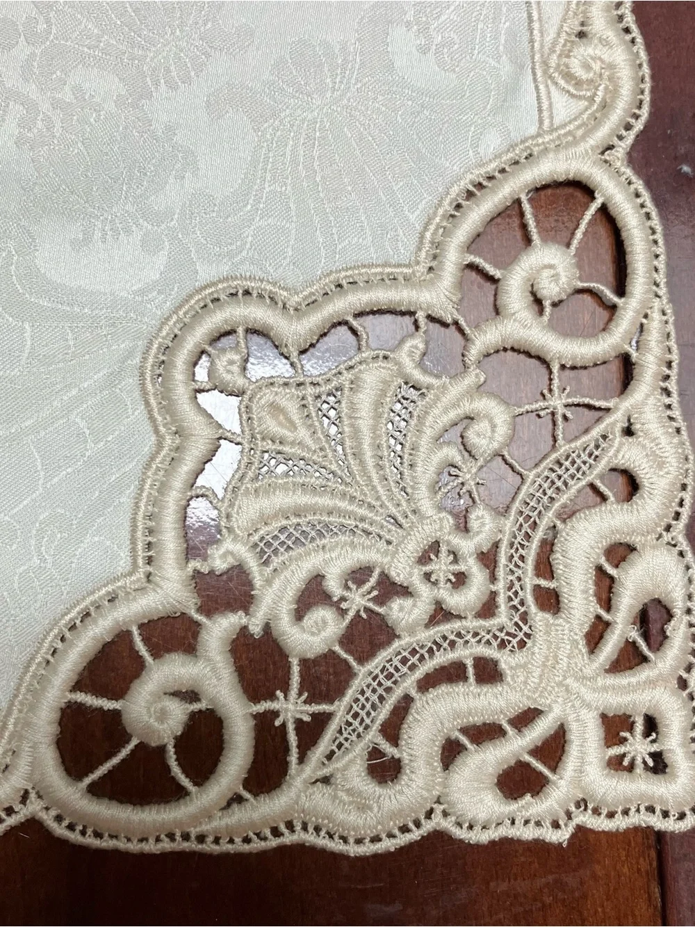 Jesurum Italian Cotton Cream Embroidered Napkins Damask (4) Lace 18in Square